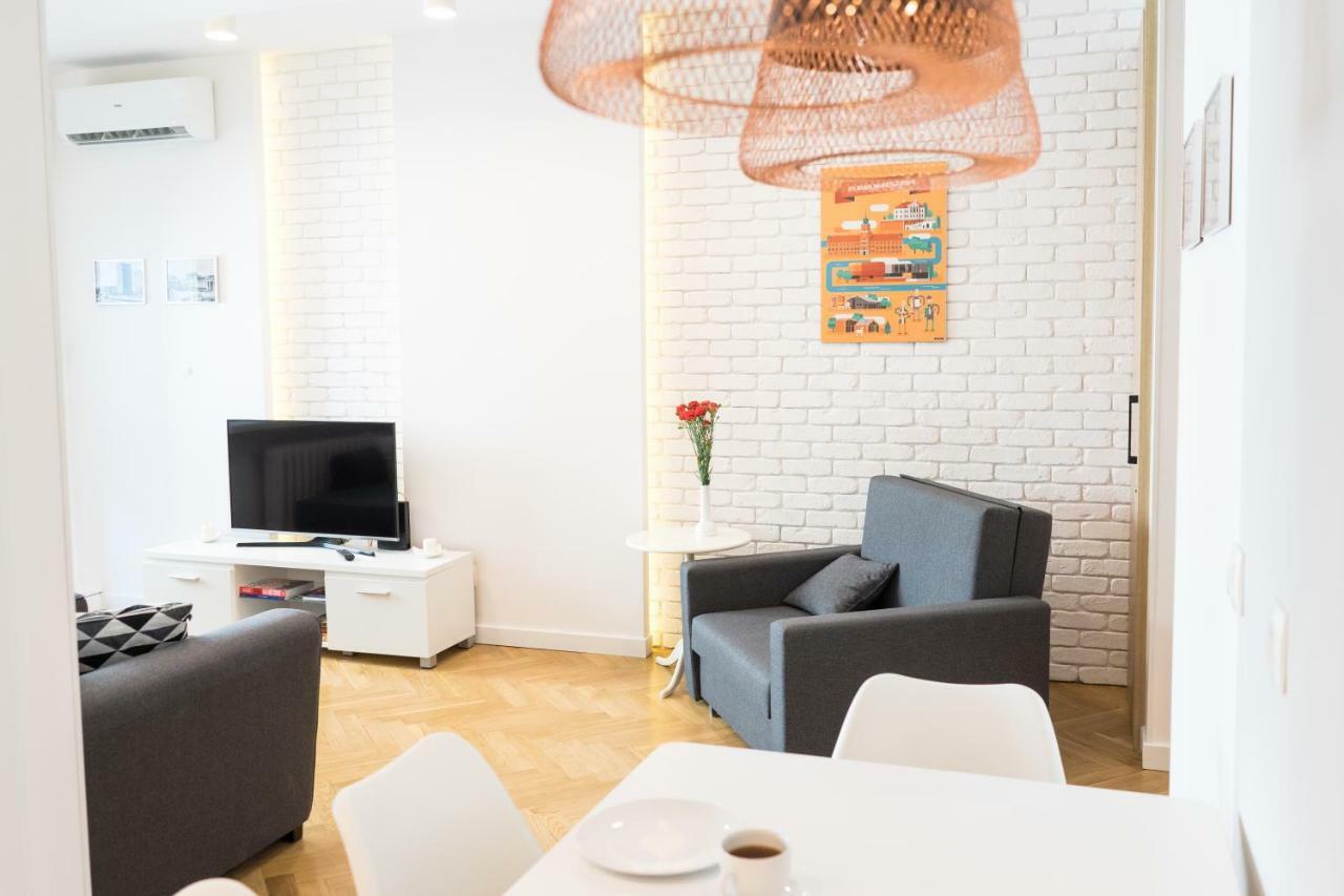 Old Town Grand Theatre Apartment 2 วอร์ซอ ภายนอก รูปภาพ
